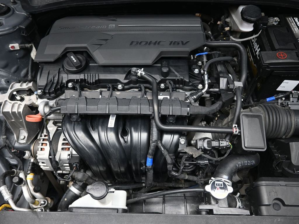 Used 2023 Hyundai Elantra SEL w/ Convenience Package image 28