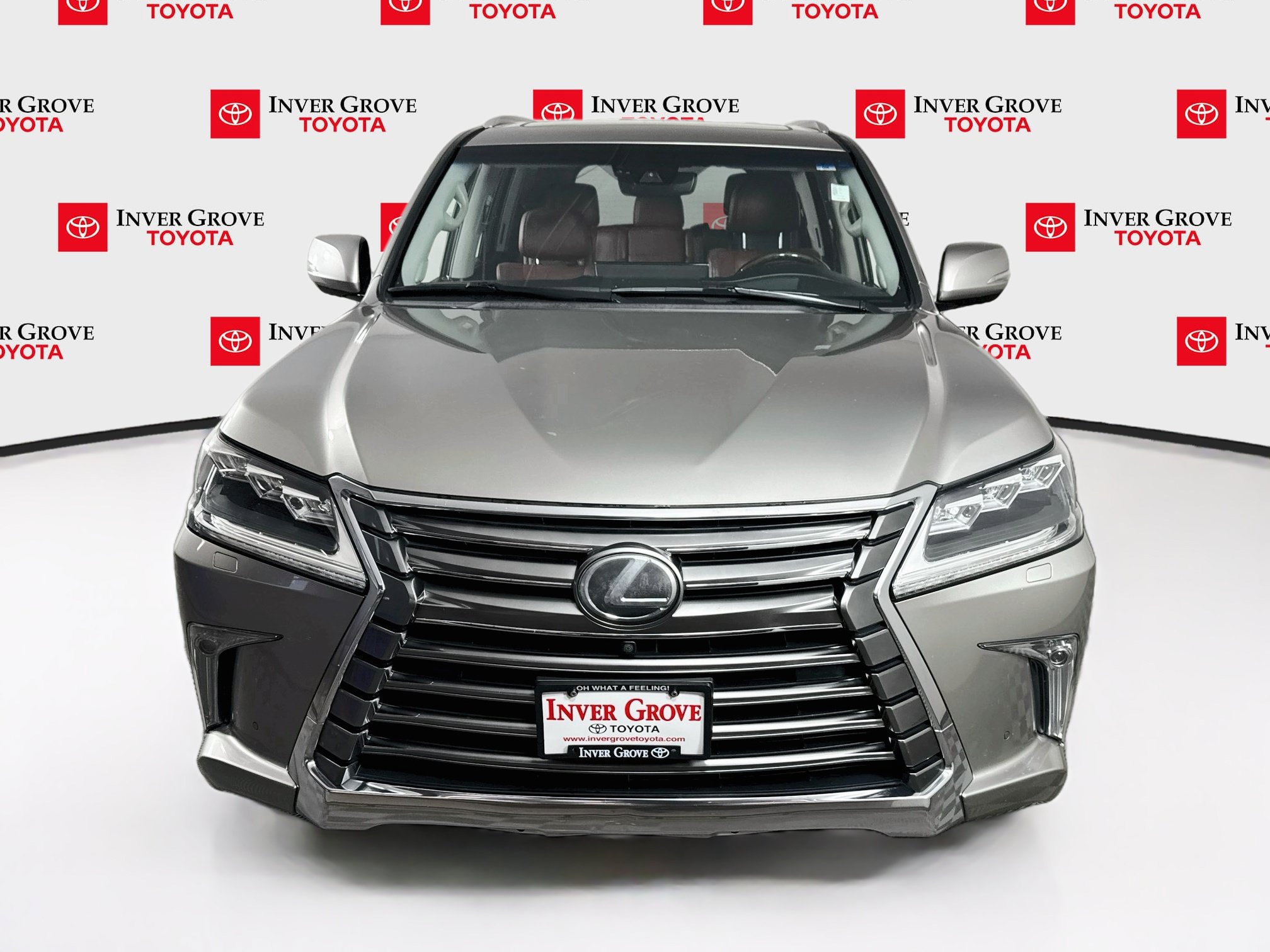 Used 2017 Lexus LX 570 4WD w/ Luxury Package image 2