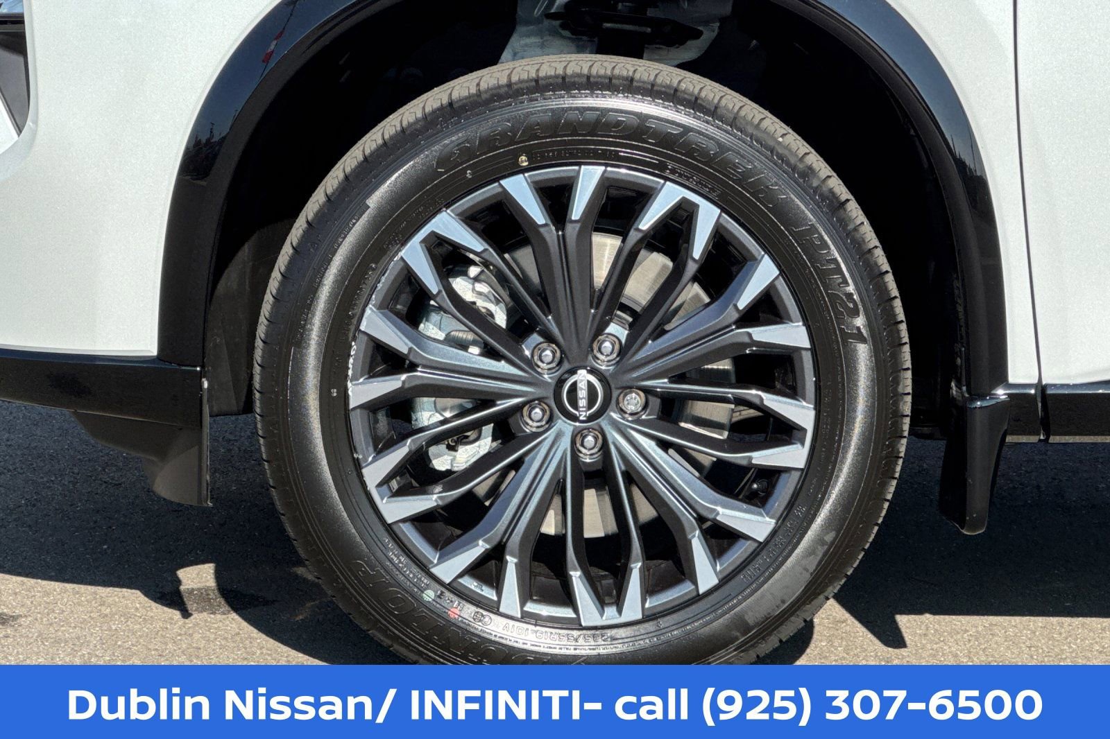 New 2026 Nissan Rogue Platinum w/ Tech Package AWD/4WD image 33