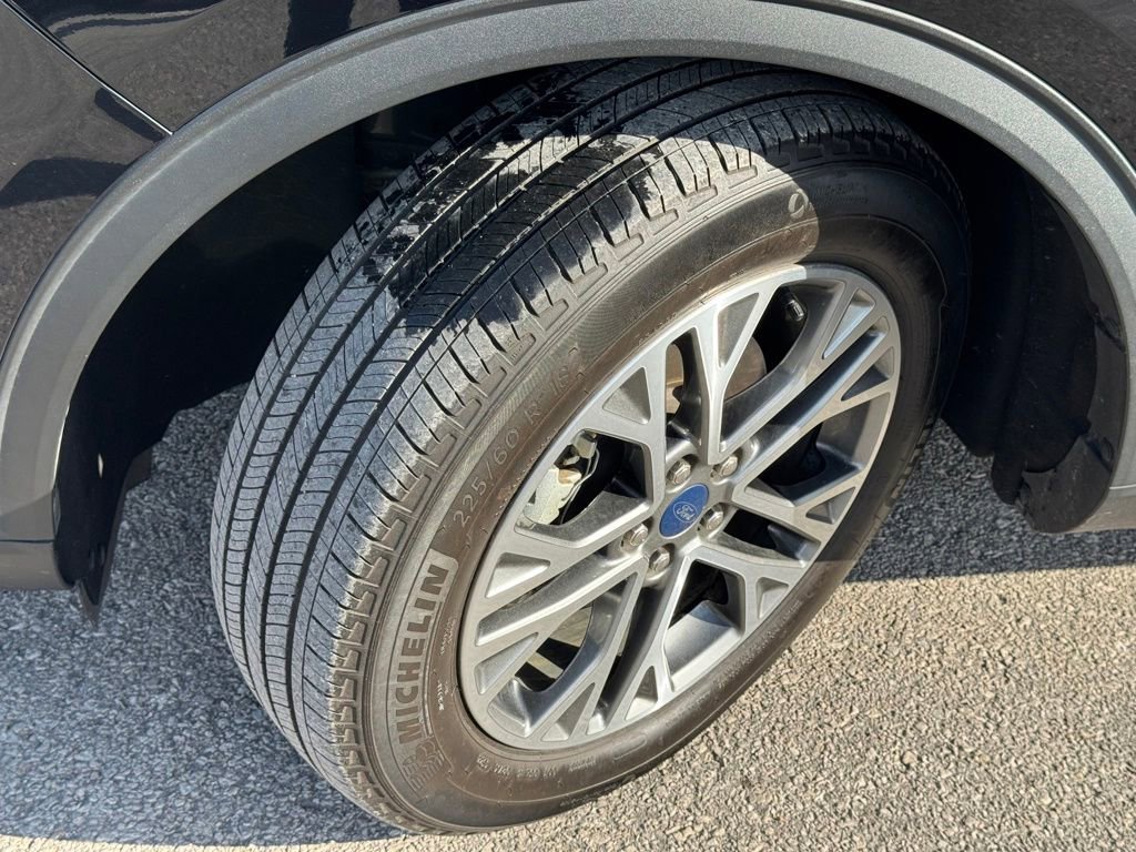 Used 2022 Ford Escape SEL image 36