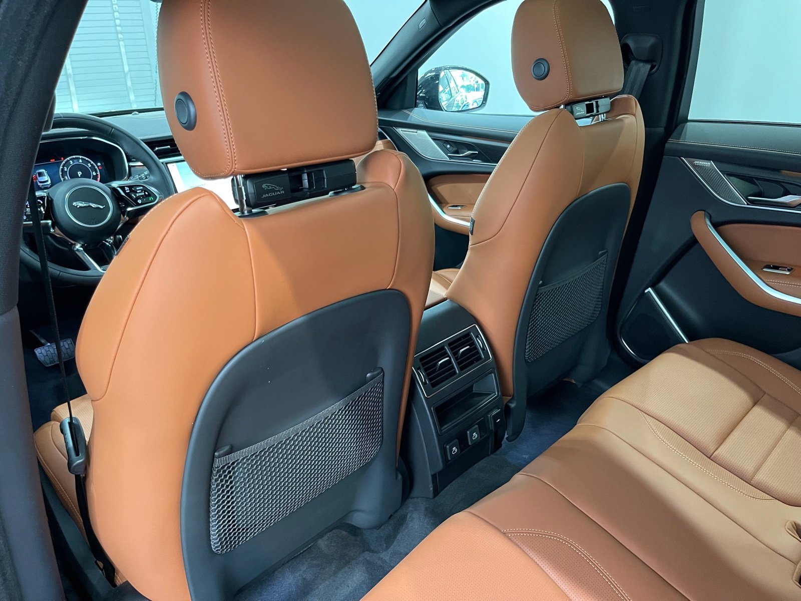 New 2026 Jaguar F-PACE R-Dynamic S image 12