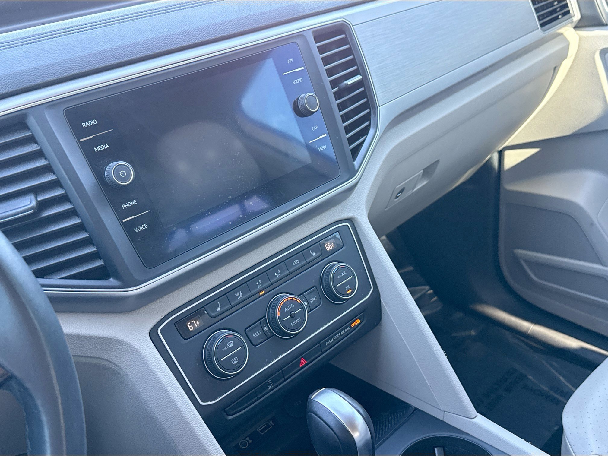 Used 2019 Volkswagen Atlas SE image 26