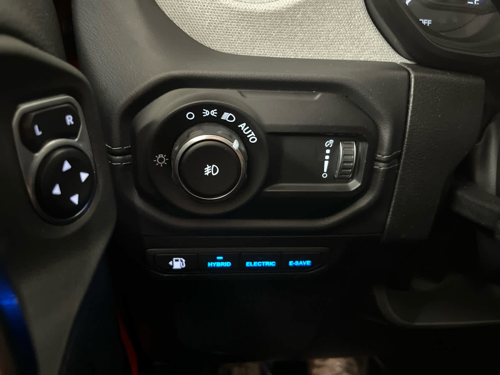 Used 2025 Jeep Wrangler Backcountry image 19