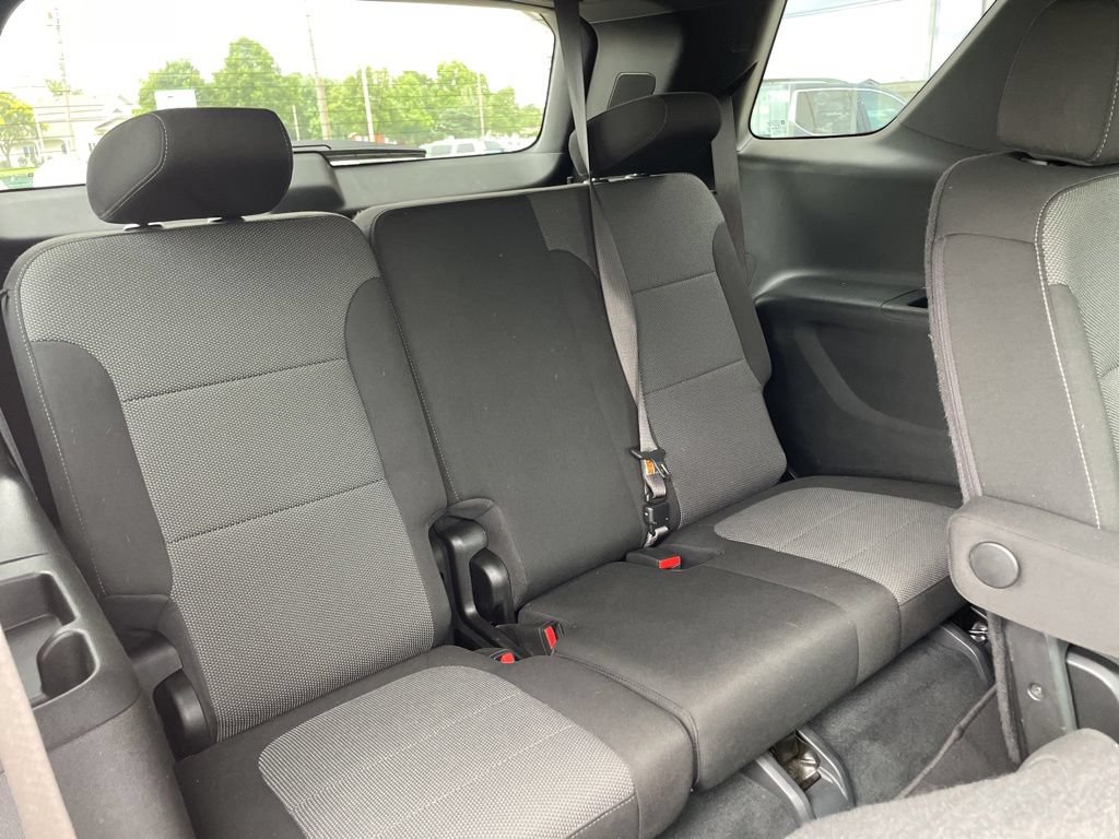 Used 2022 Chevrolet Traverse LT FWD image 28