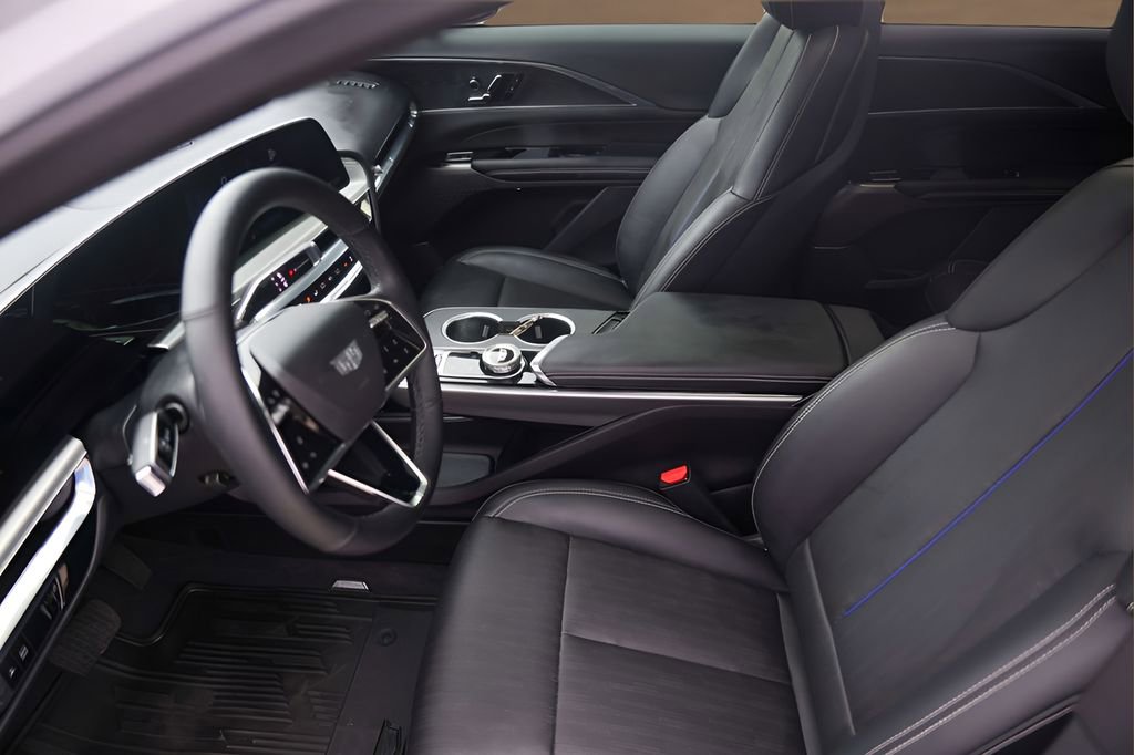 Certified 2024 Cadillac Lyriq Sport AWD/4WD image 10