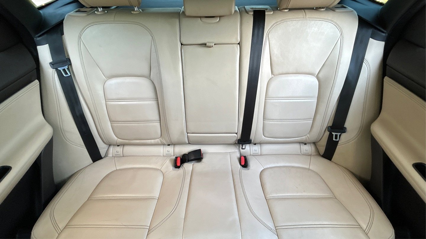 Used 2019 Jaguar F-PACE Prestige image 25