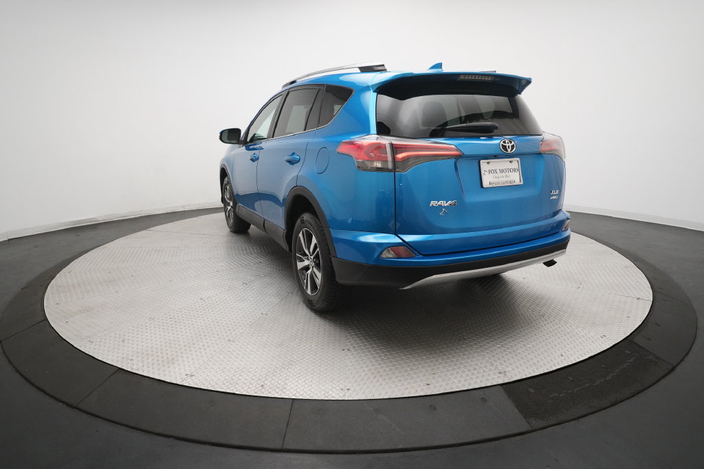 Used 2018 Toyota RAV4 XLE w/ Plus Extra Value Package AWD/4WD image 33
