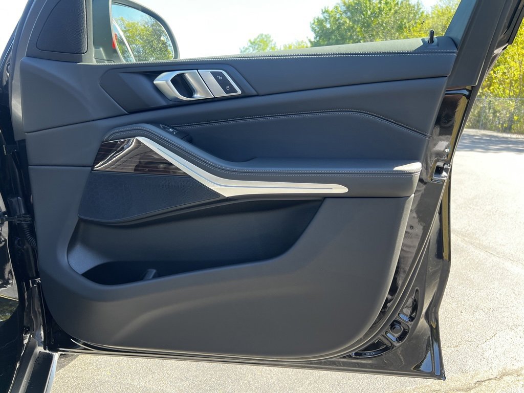 New 2026 BMW X5 sDrive40i image 18