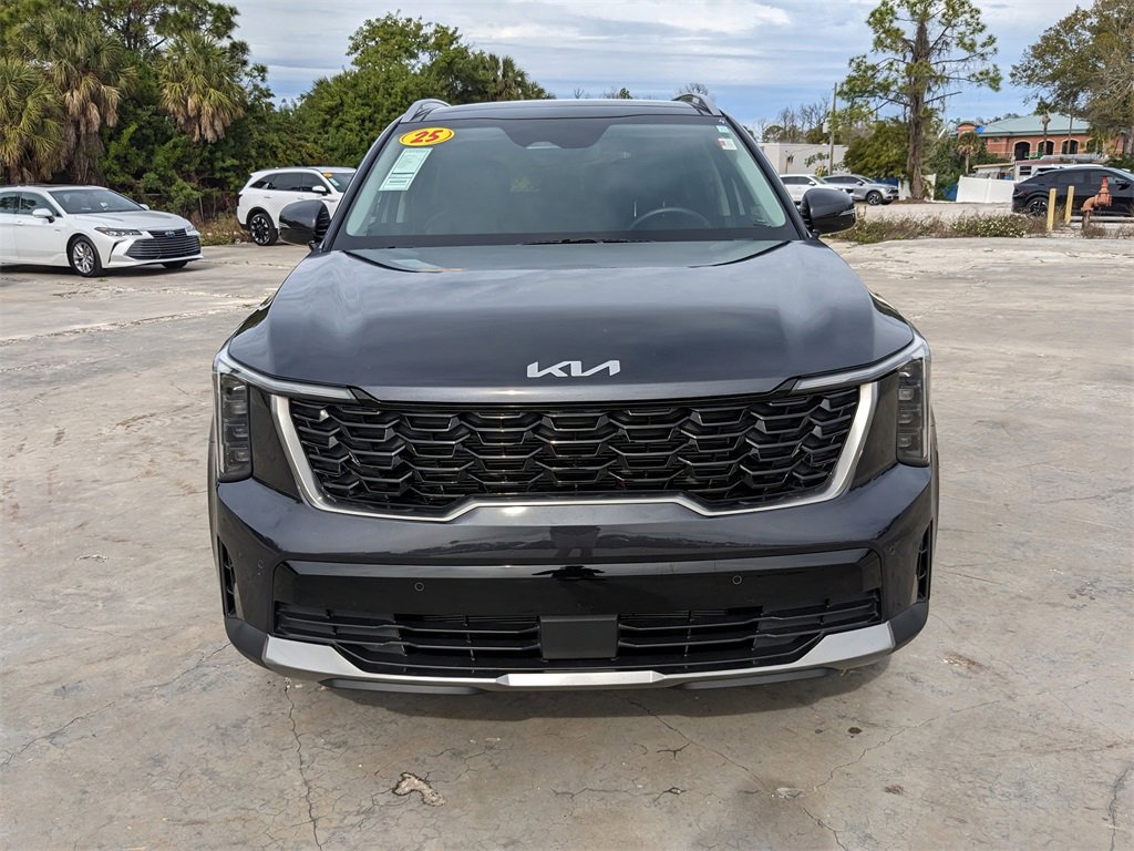 Certified 2025 Kia Sorento S w/ Panoramic Sunroof Package image 4