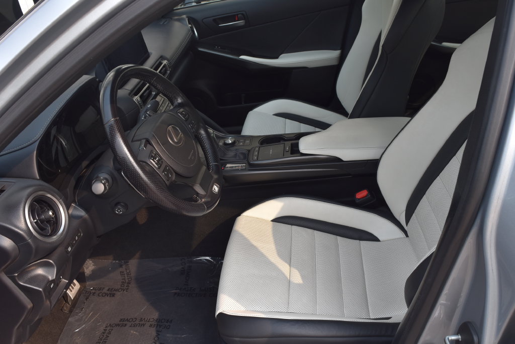Used 2022 Lexus IS 350 F Sport w/ Navigation Package RWD image 7
