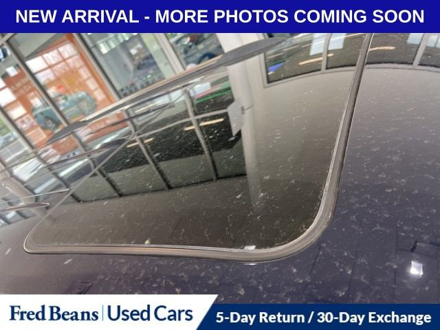 Used 2017 Jeep Grand Cherokee Limited AWD/4WD image 5