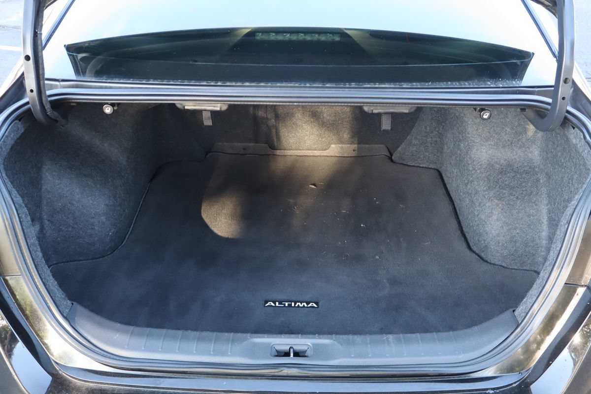 Used 2019 Nissan Altima 2.5 SV FWD image 14