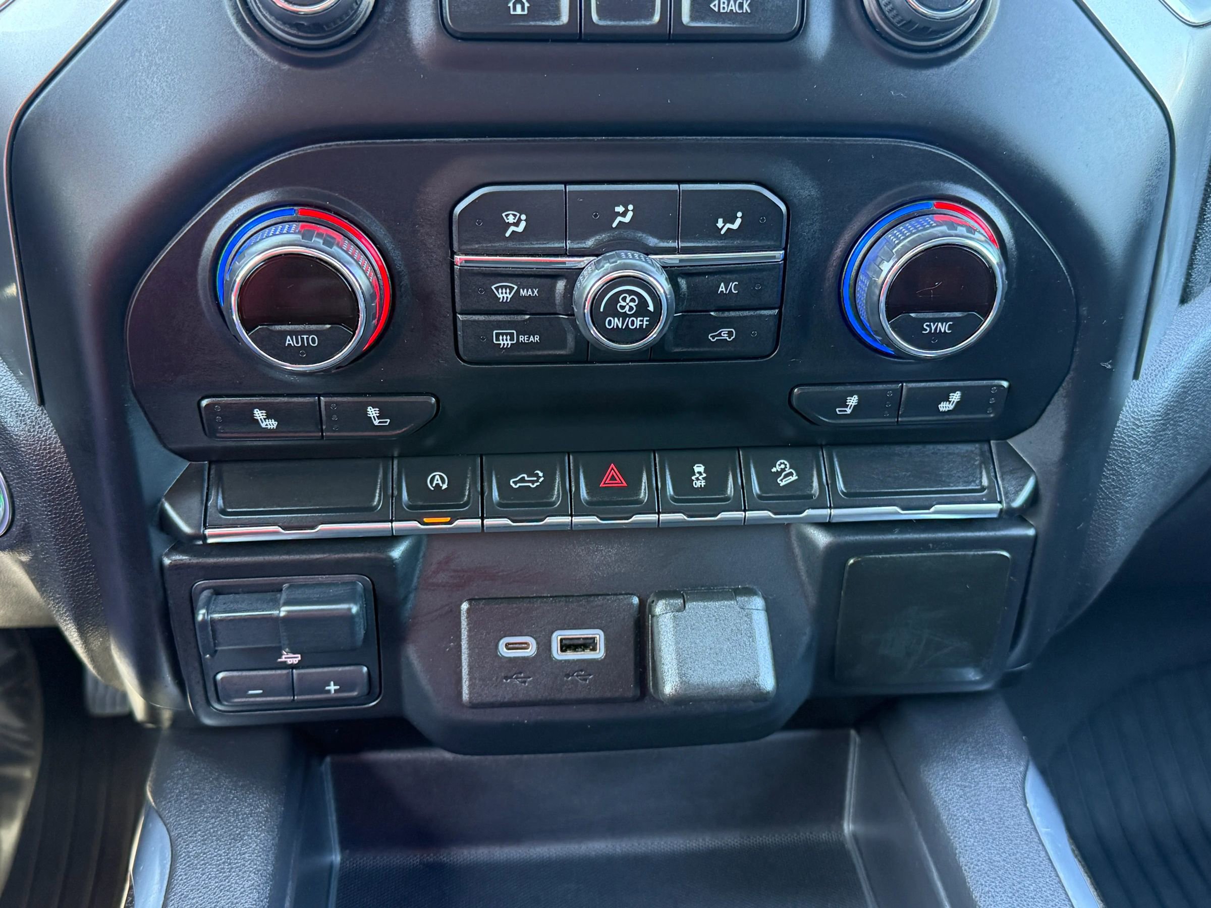 Used 2021 Chevrolet Silverado 1500 LT Trail Boss w/ Bed Protection Package image 23