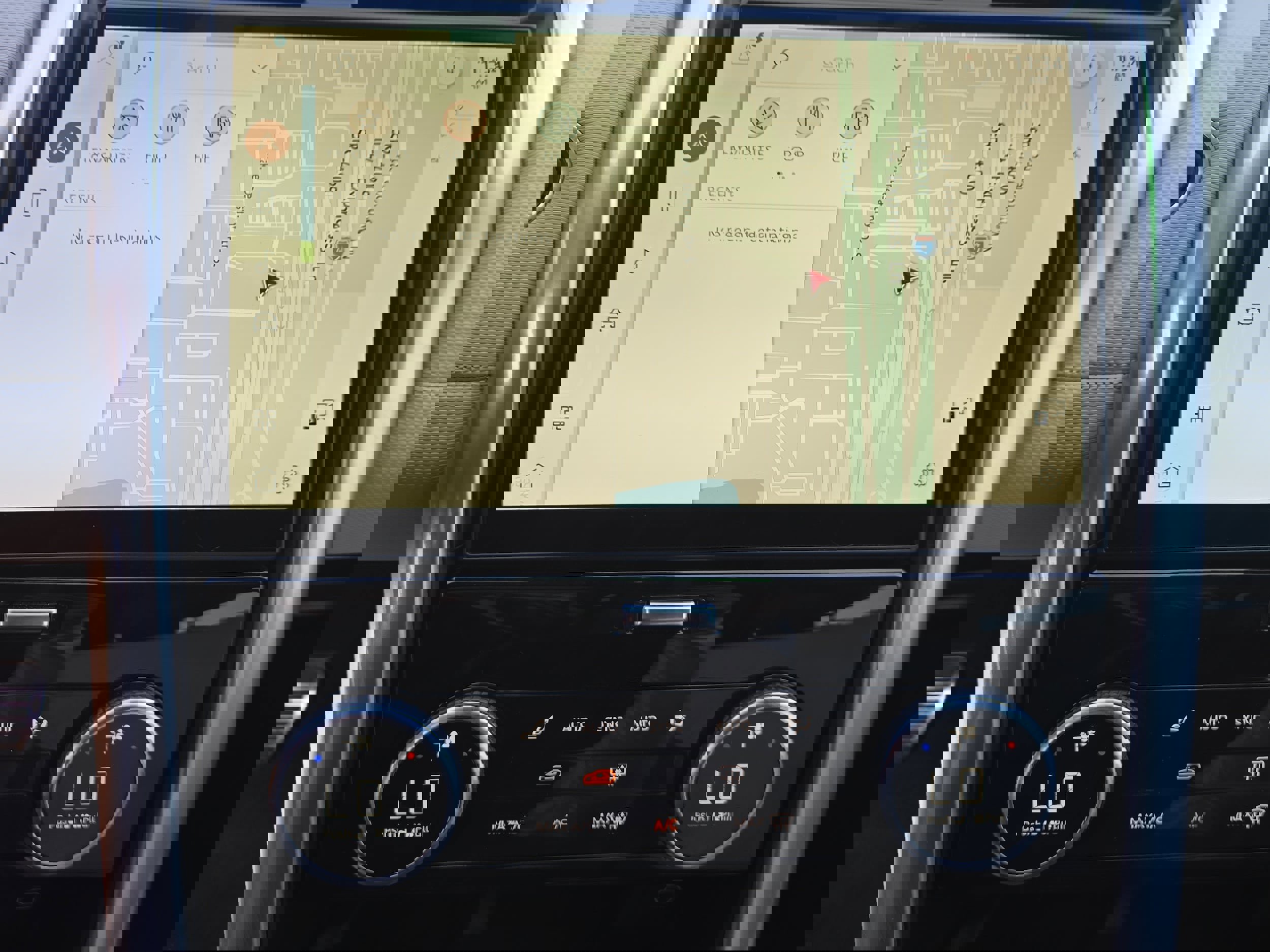 Used 2023 Land Rover Discovery S R-Dynamic image 20