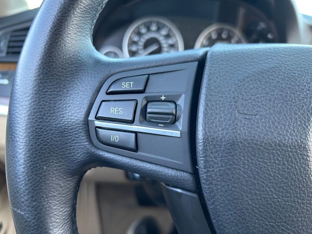 Used 2011 BMW 535i xDrive Sedan AWD/4WD image 19