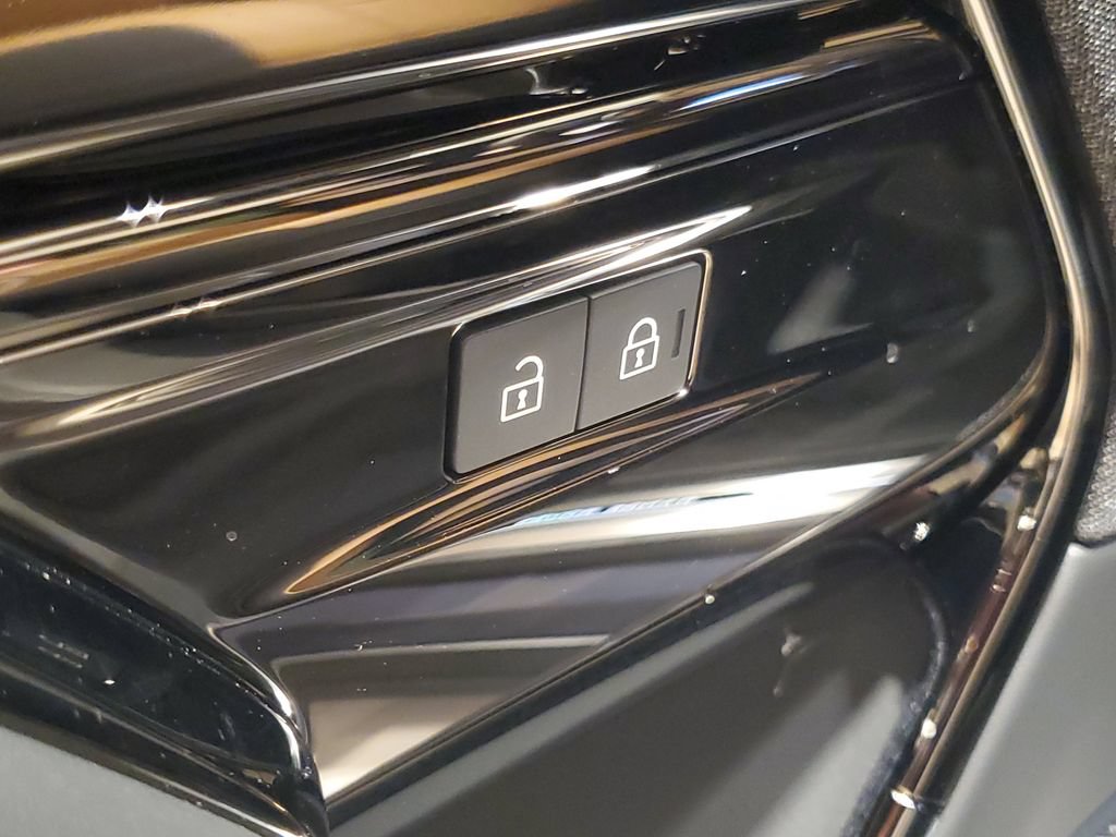 New 2027 Land Rover Range Rover Sport Dynamic SE AWD/4WD image 10