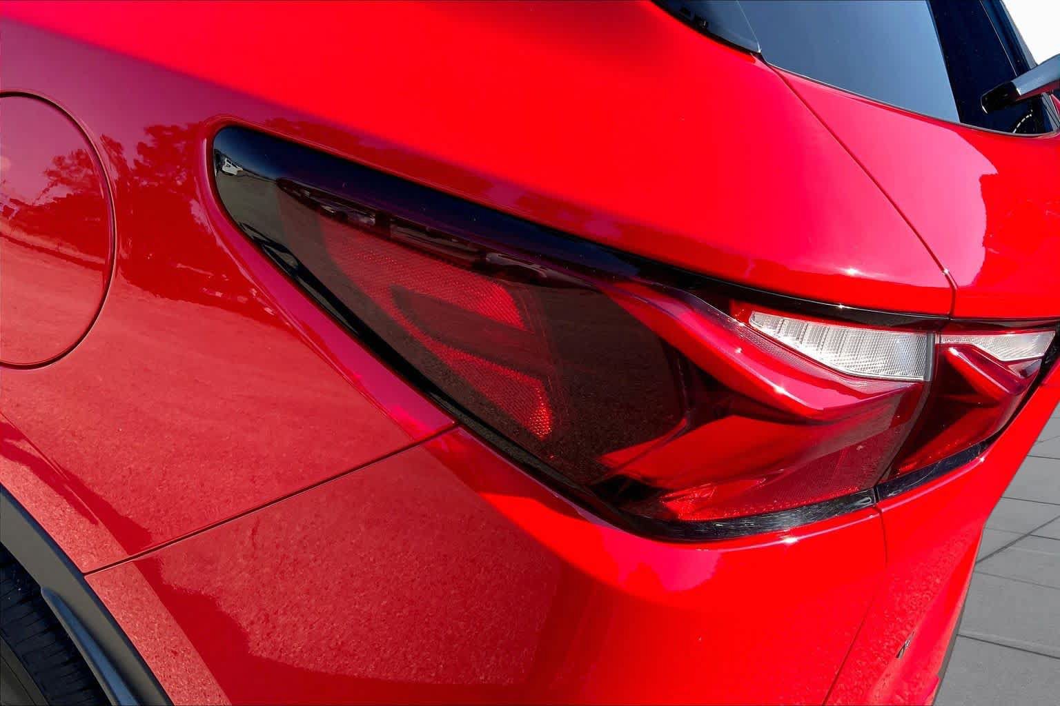 Used 2019 Chevrolet Blazer LT FWD image 28