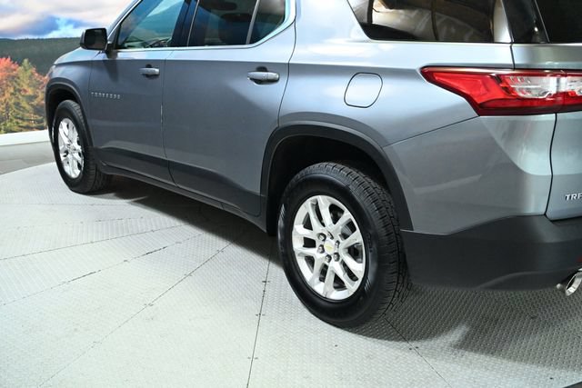 Used 2021 Chevrolet Traverse LS FWD image 7