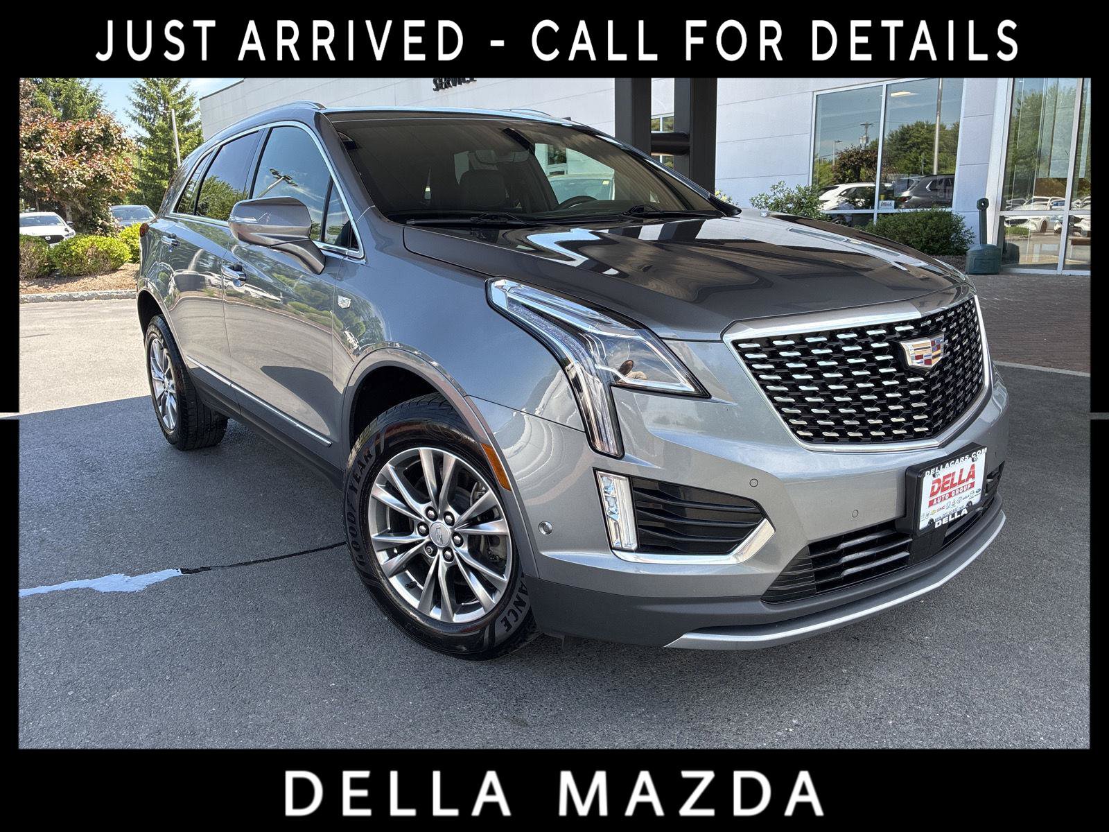 Used 2022 Cadillac XT5 Premium Luxury w/ Technology Package AWD/4WD image 1