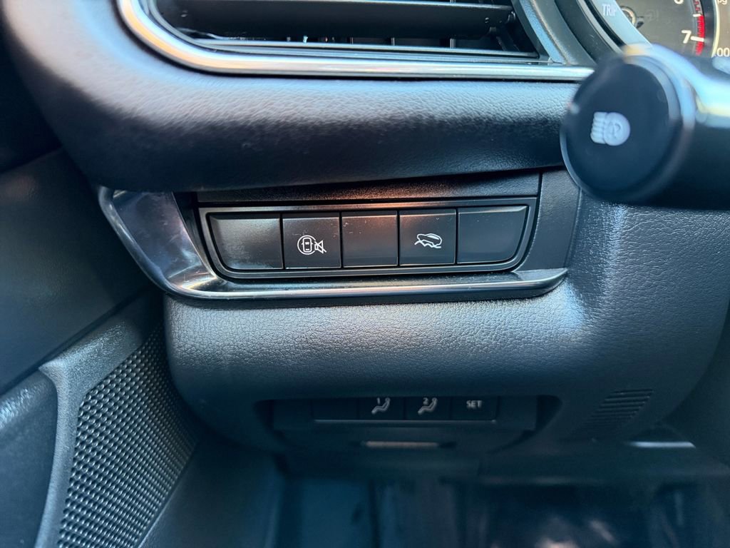 Used 2025 MAZDA CX-30 AWD 2.5 S w/ Preferred Package image 17