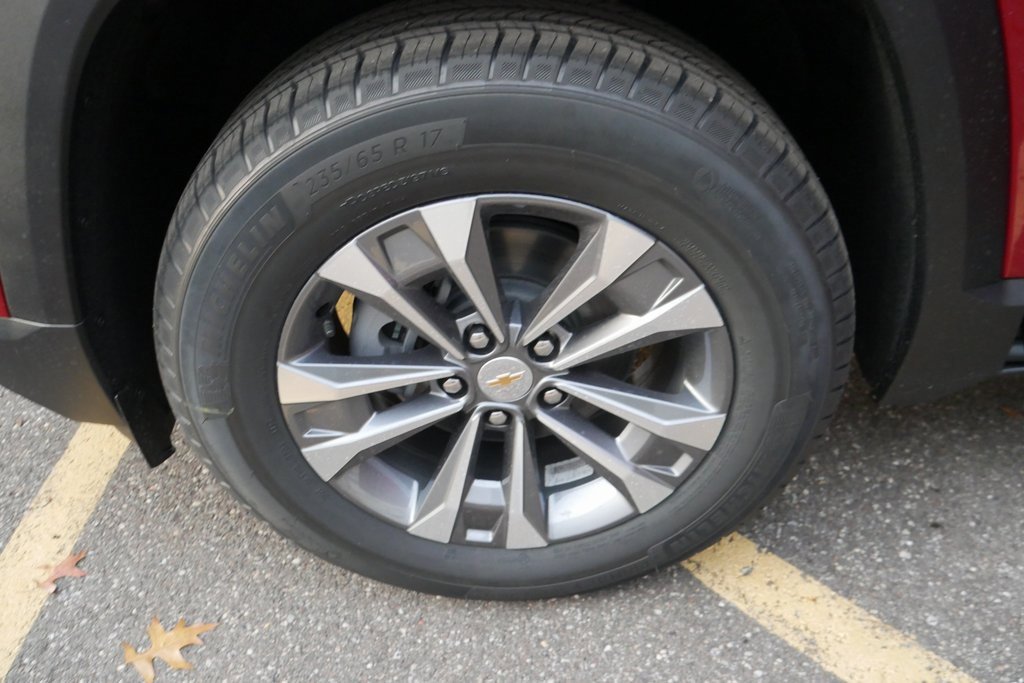 New 2026 Chevrolet Equinox LT image 32