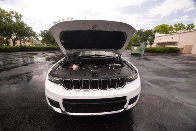 Used 2021 Jeep Grand Cherokee L Limited RWD image 9