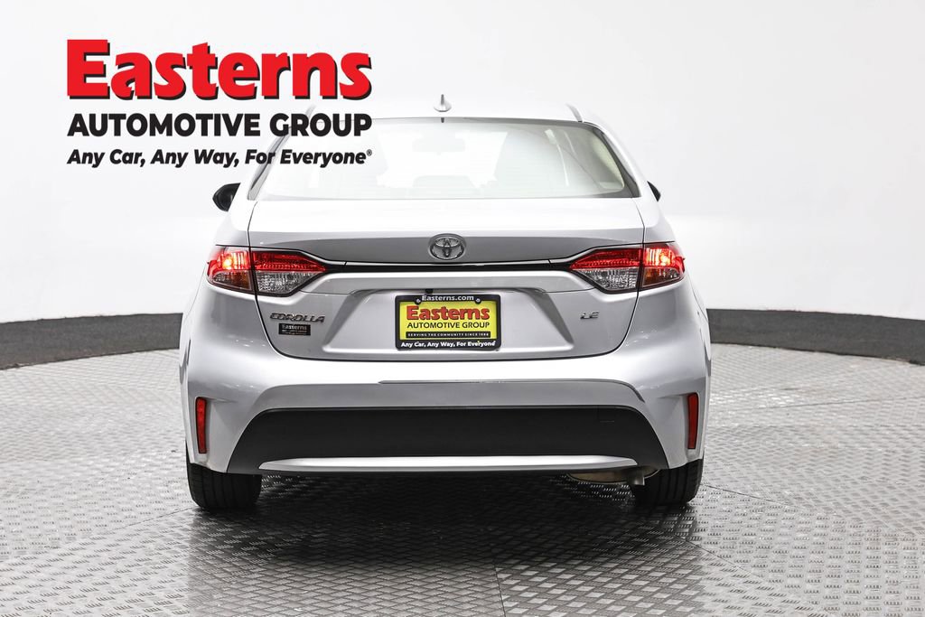 Used 2022 Toyota Corolla LE FWD image 6