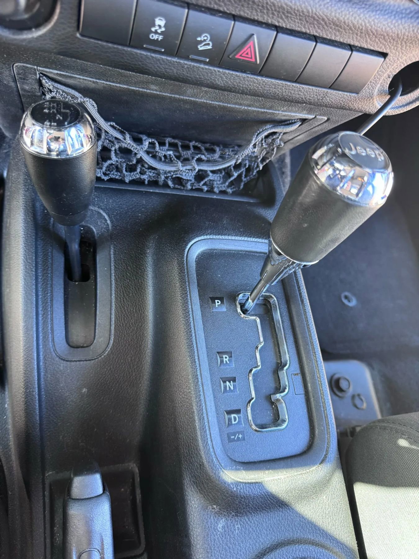 Used 2012 Jeep Wrangler Unlimited Sport image 16