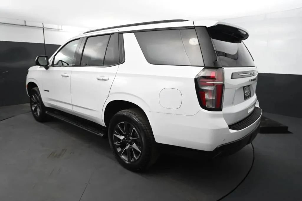 Used 2021 Chevrolet Tahoe Z71 w/ Z71 Signature Package AWD/4WD image 3