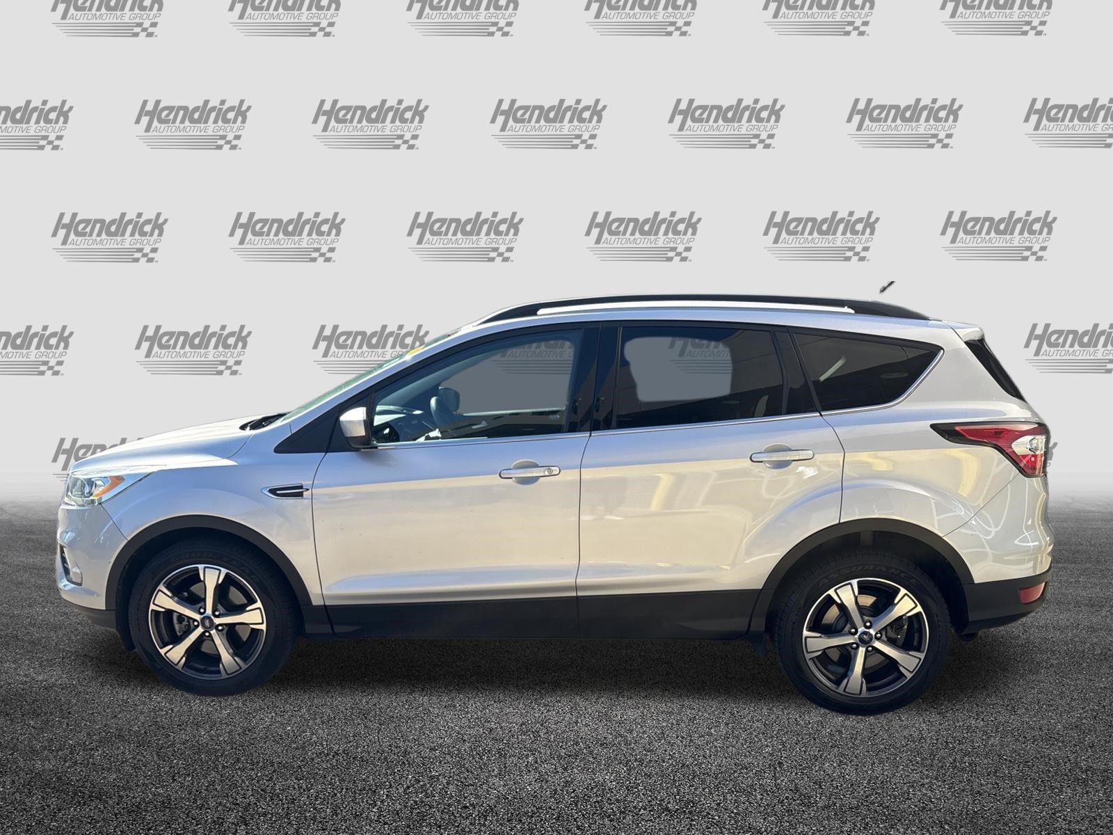 Used 2017 Ford Escape SE w/ Equipment Group 201A AWD/4WD image 7