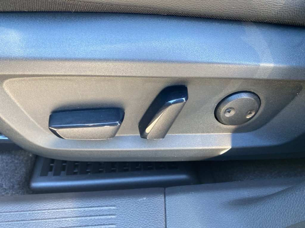 Used 2023 Nissan Rogue SL image 25