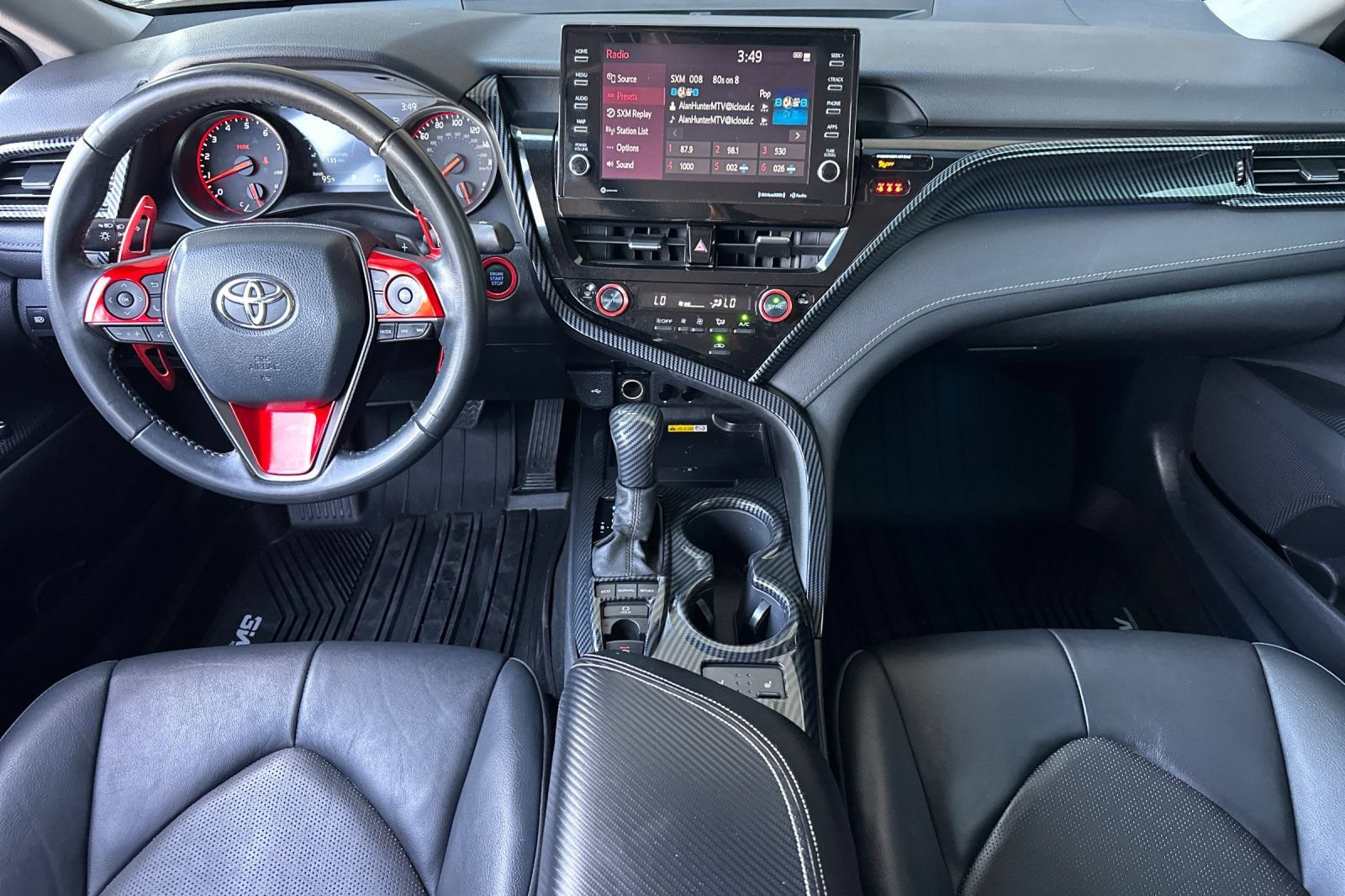 Used 2022 Toyota Camry XSE FWD image 10