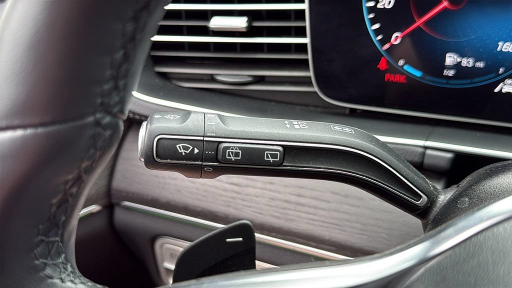 Used 2023 Mercedes-Benz GLS 450 4MATIC image 14
