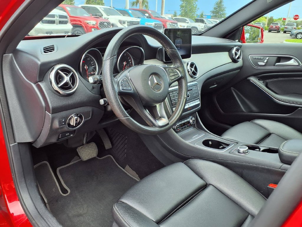 Used 2020 Mercedes-Benz GLA 250 4MATIC image 22