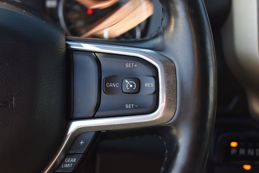 Used 2019 RAM 1500 Laramie image 18