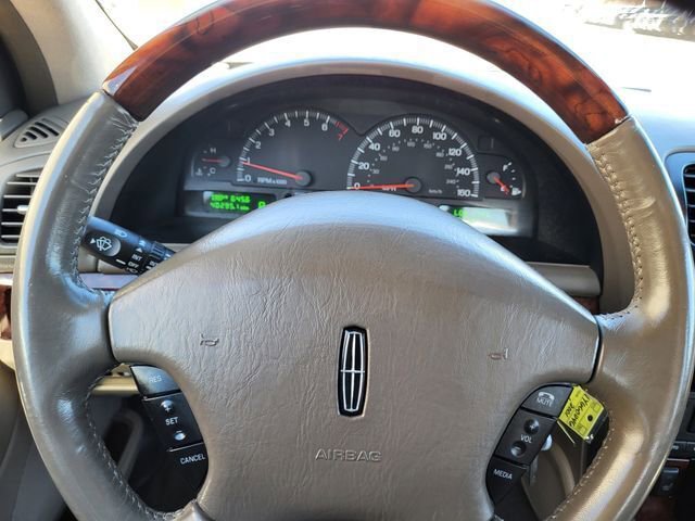 Used 2001 Lincoln LS image 15