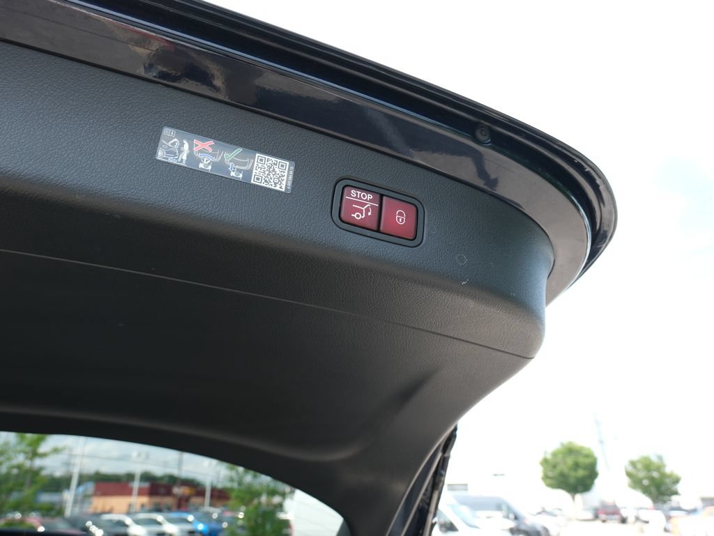 Used 2023 Mercedes-Benz GLC 300 image 42