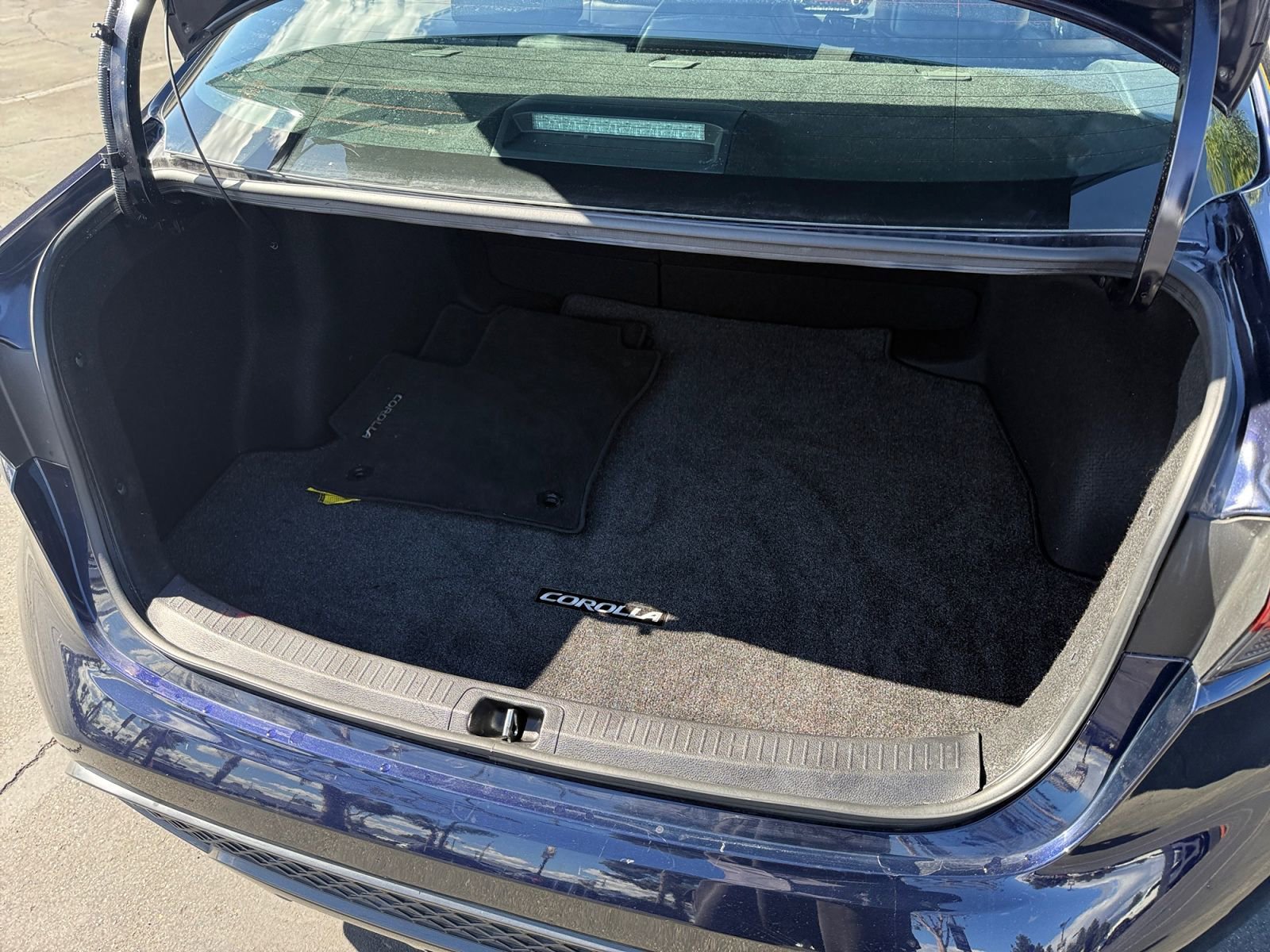 Used 2022 Toyota Corolla XSE w/ Carpet Mat Package (TMS) FWD image 20