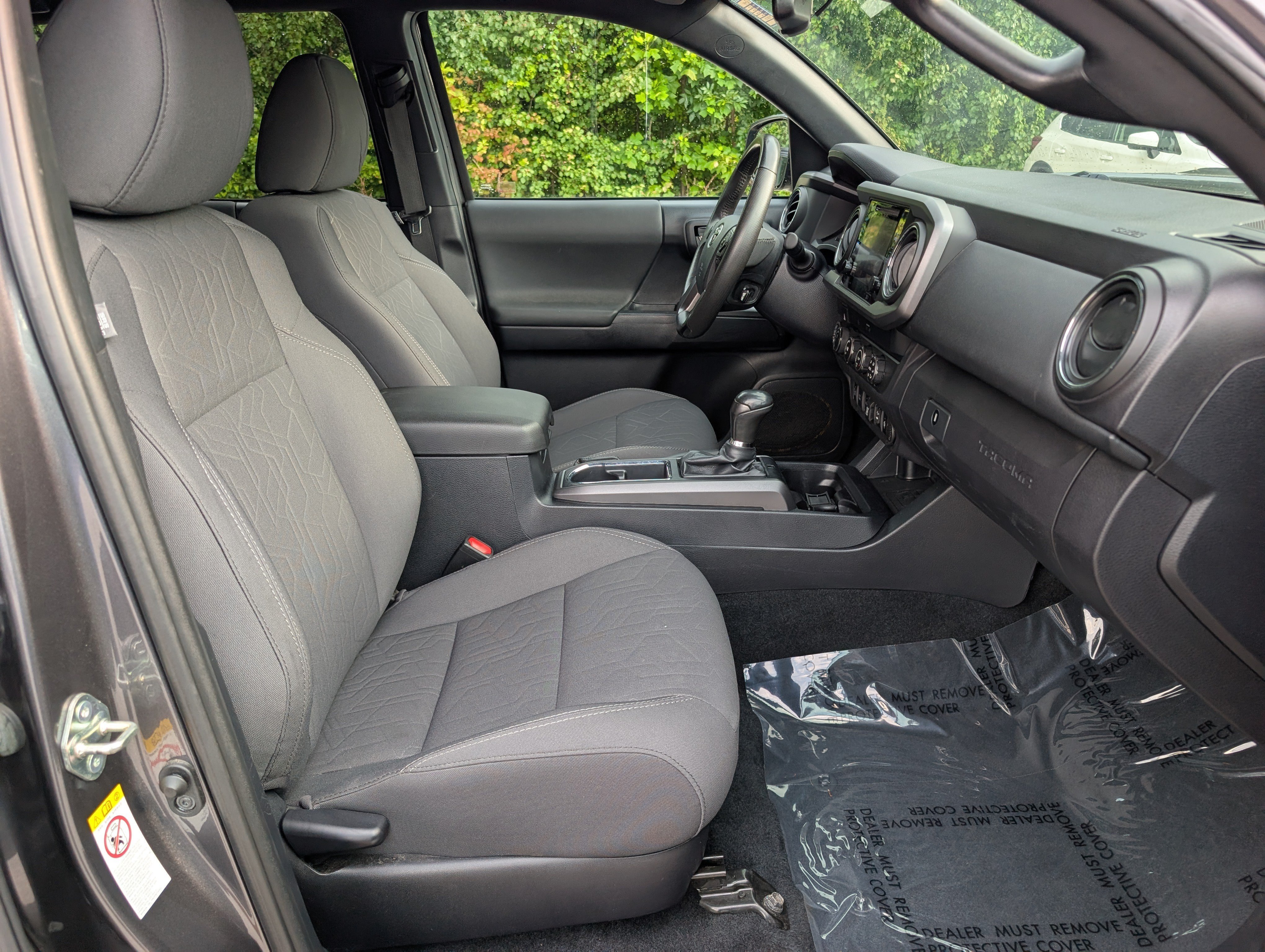 Used 2019 Toyota Tacoma TRD Sport w/ Technology Package AWD/4WD image 12