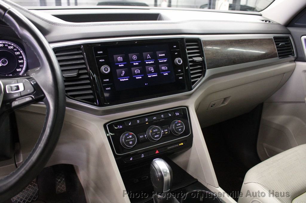 Used 2019 Volkswagen Atlas SEL Premium image 18