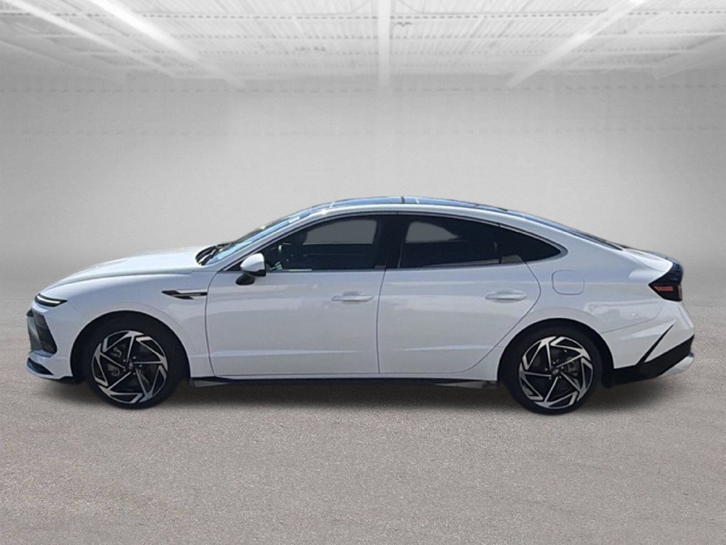 Used 2024 Hyundai Sonata SEL w/ Convenience Package FWD image 7