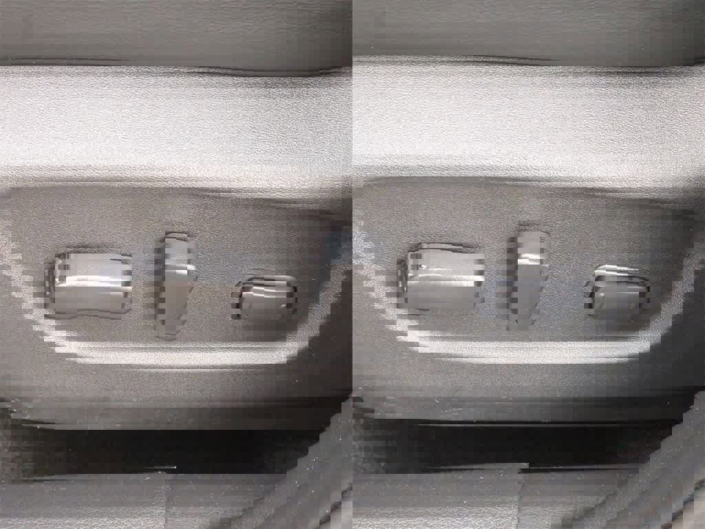 Used 2022 Nissan Rogue Sport SV w/ Technology Package image 17