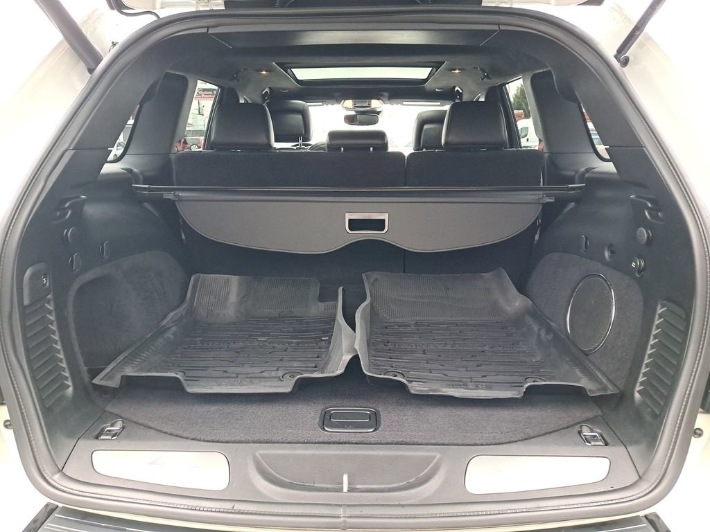 Used 2019 Jeep Grand Cherokee SRT AWD/4WD image 28