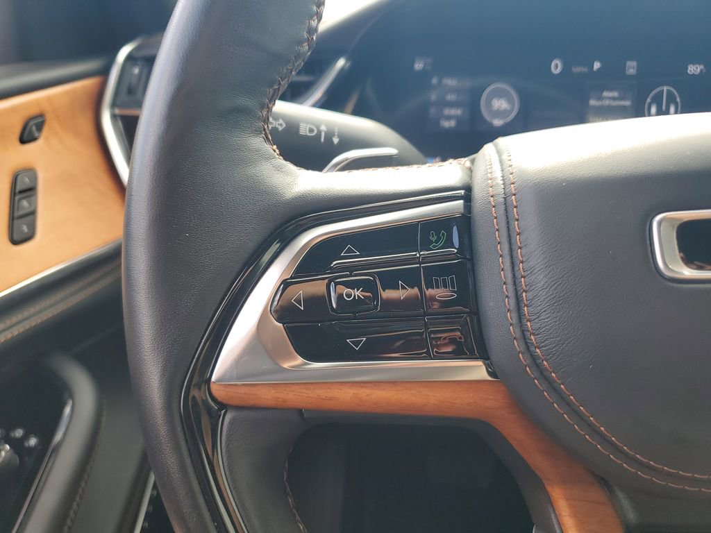 Used 2023 Jeep Grand Cherokee L Summit image 21