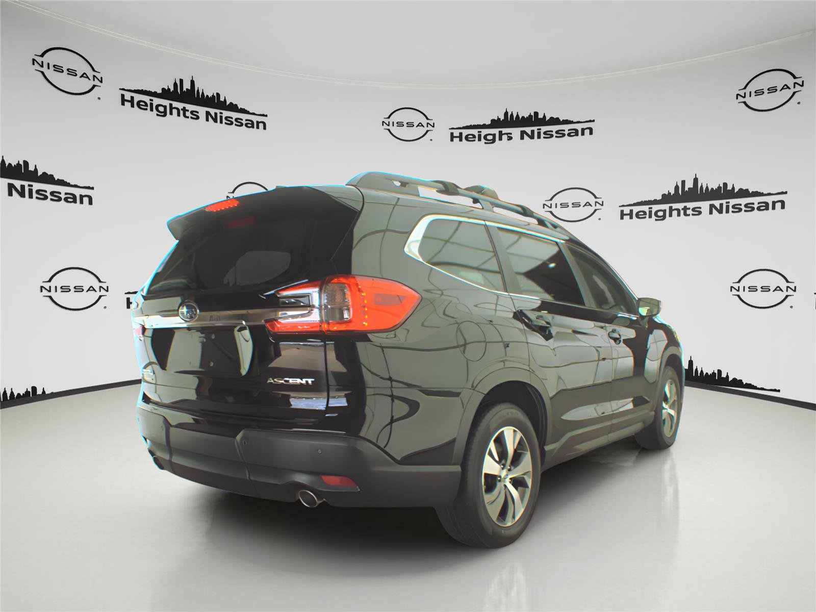 Used 2023 Subaru Ascent Premium w/ Convenience Package image 6