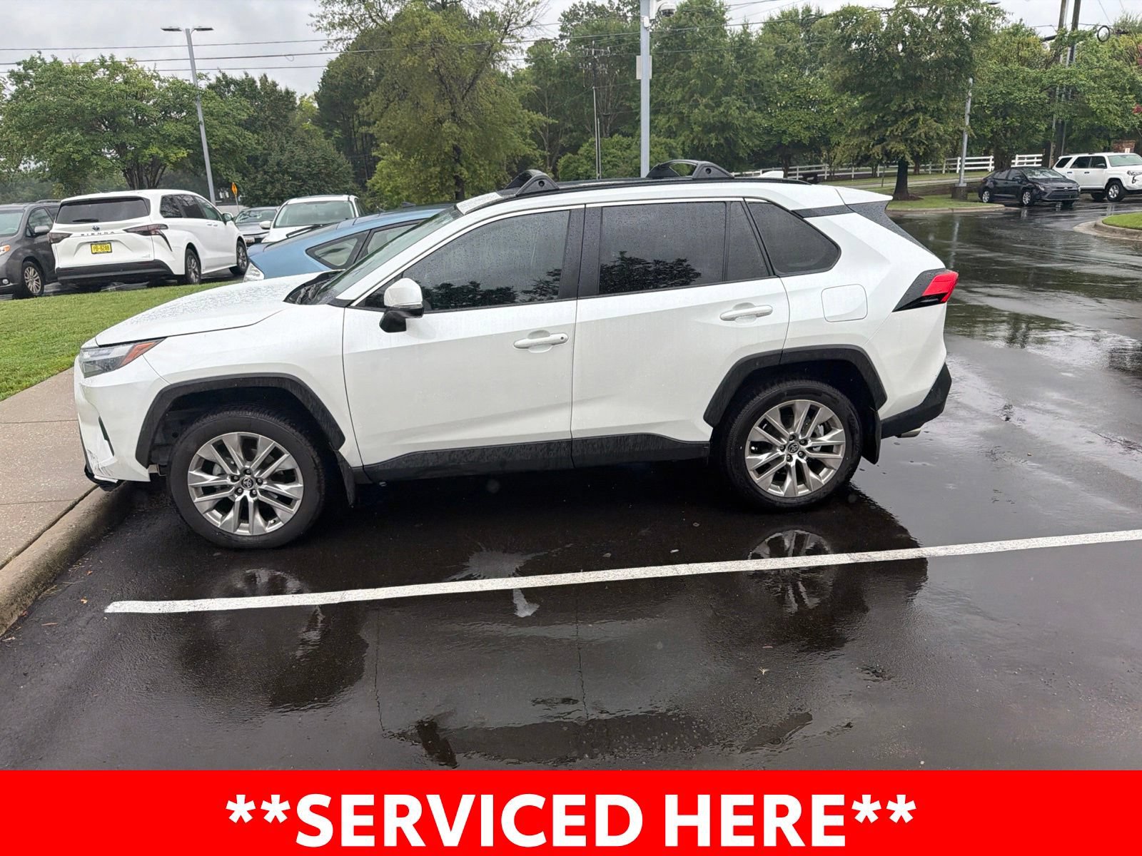 Used 2025 Toyota RAV4 XLE Premium FWD image 5