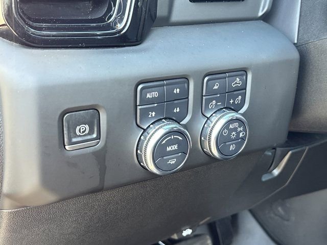Used 2024 GMC Sierra 2500 AT4 w/ AT4 Premium Plus Package image 33
