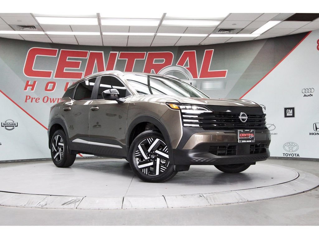 Used 2026 Nissan Kicks SV