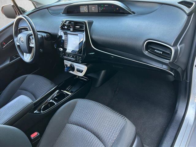 Used 2017 Toyota Prius Three w/ Carpet Mat Package FWD image 26