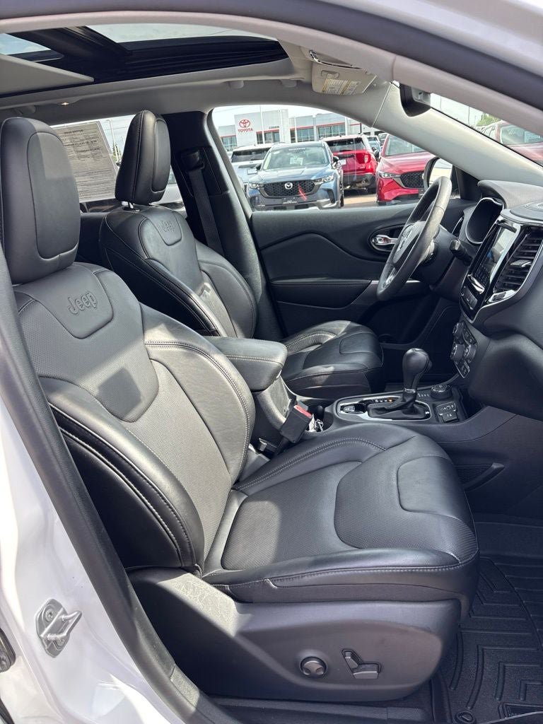 Used 2022 Jeep Cherokee Limited AWD/4WD image 22